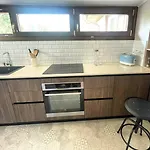 Apartamento с террасой и видом на озеро в стрезе Stresa