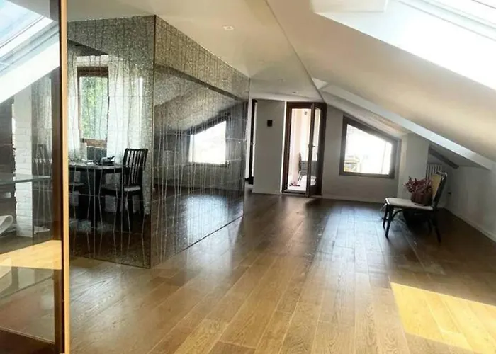 с террасой и видом на озеро в стрезе * 斯特雷萨