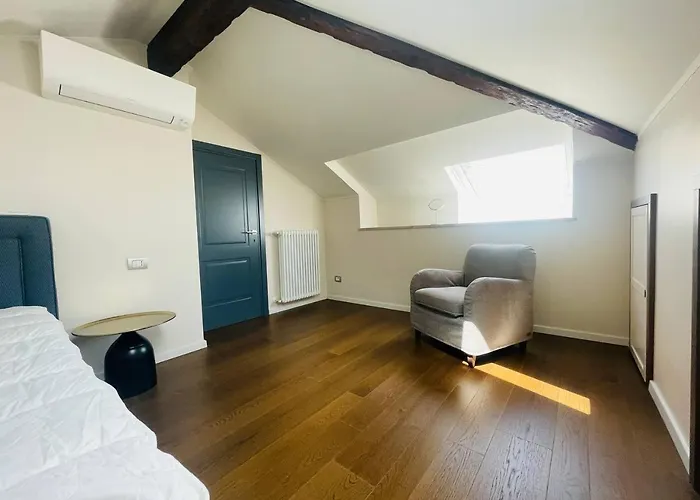 с террасой и видом на озеро в стрезе * 斯特雷萨